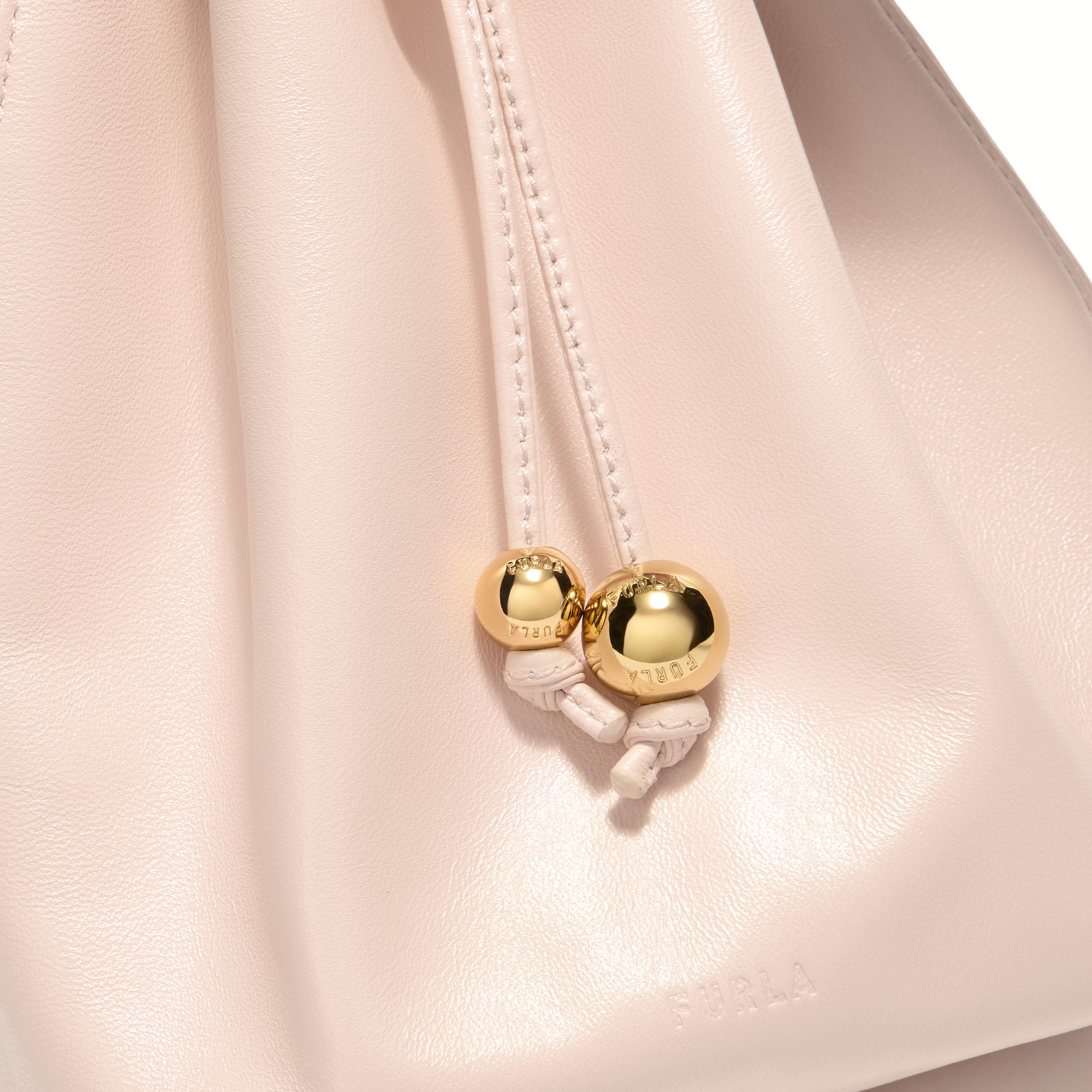 WE00830 BX2269 – Mini secchiello – Furla